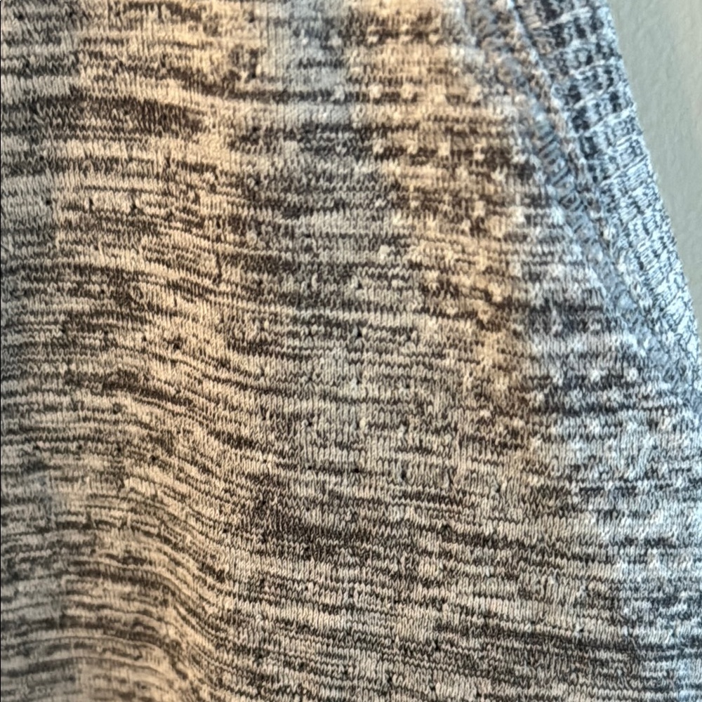 Athleta NWOT Gray Sleeveless Women's Top - Picture 3 of 6
